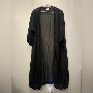 Lularoe Elegant Black Lace Trim Kimono. Women’s Medium.